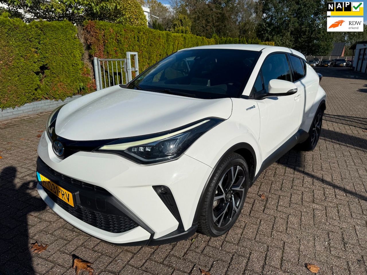 Toyota C-HR - 1.8 Hybrid AUT. 5DRS First Edition ECC NAVI CAMERA JBL-SOUND APPLE CARPLAY LED NAP - AutoWereld.nl