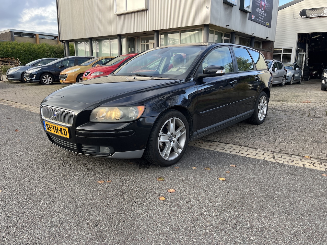 Volvo V50 - 1.8 Edition II Navigatie,Clima,Leer enz enz. Zeer goed rijdende V50 met een Apk T/m 07-02- - AutoWereld.nl