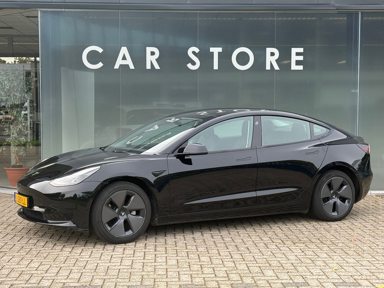Tesla Model 3 - Standard RWD Plus 60 kWh 92% SOH LFP ACCU FACELIFT - AutoWereld.nl