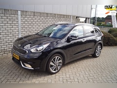 Kia Niro - 1.6 GDi Hybrid SportsLine Autom Leder Sportst Stoel/Stuurverw Navi Camera Clima Adaptieve