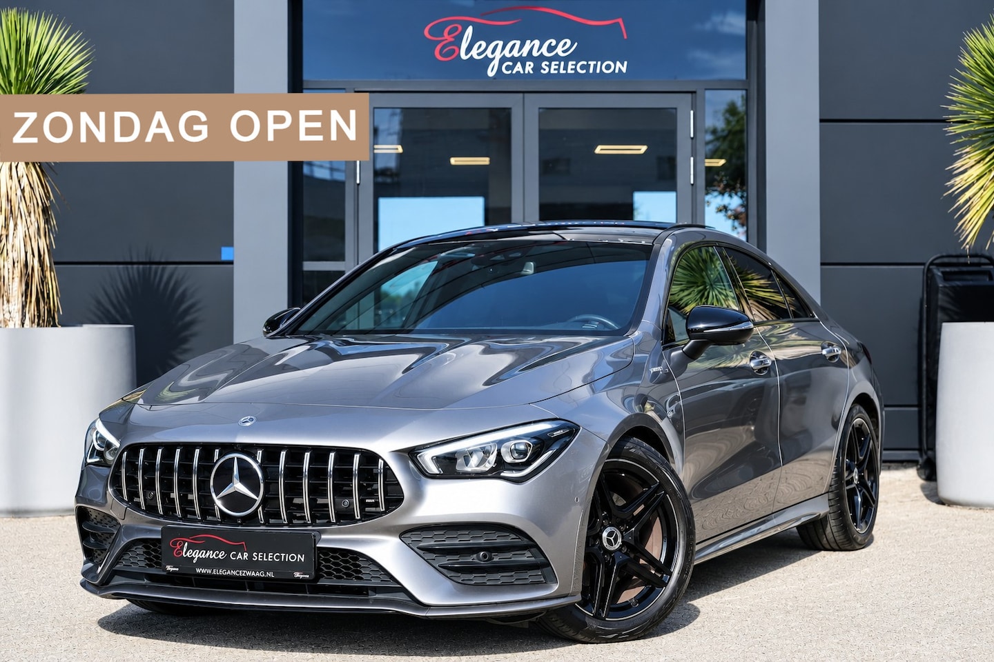 Mercedes-Benz CLA-Klasse - 180 AMG | 136pk | Panoramadak | Stoelverwarming | Camera | Deze Mercedes-Benz CLA 180 AMG - AutoWereld.nl
