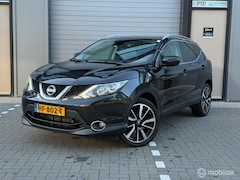 Nissan Qashqai - 1.2 Connect Ed. | 360° | Trekhaak | Pano | sfeerverlichting | dodehoek | PDC | Automaat |