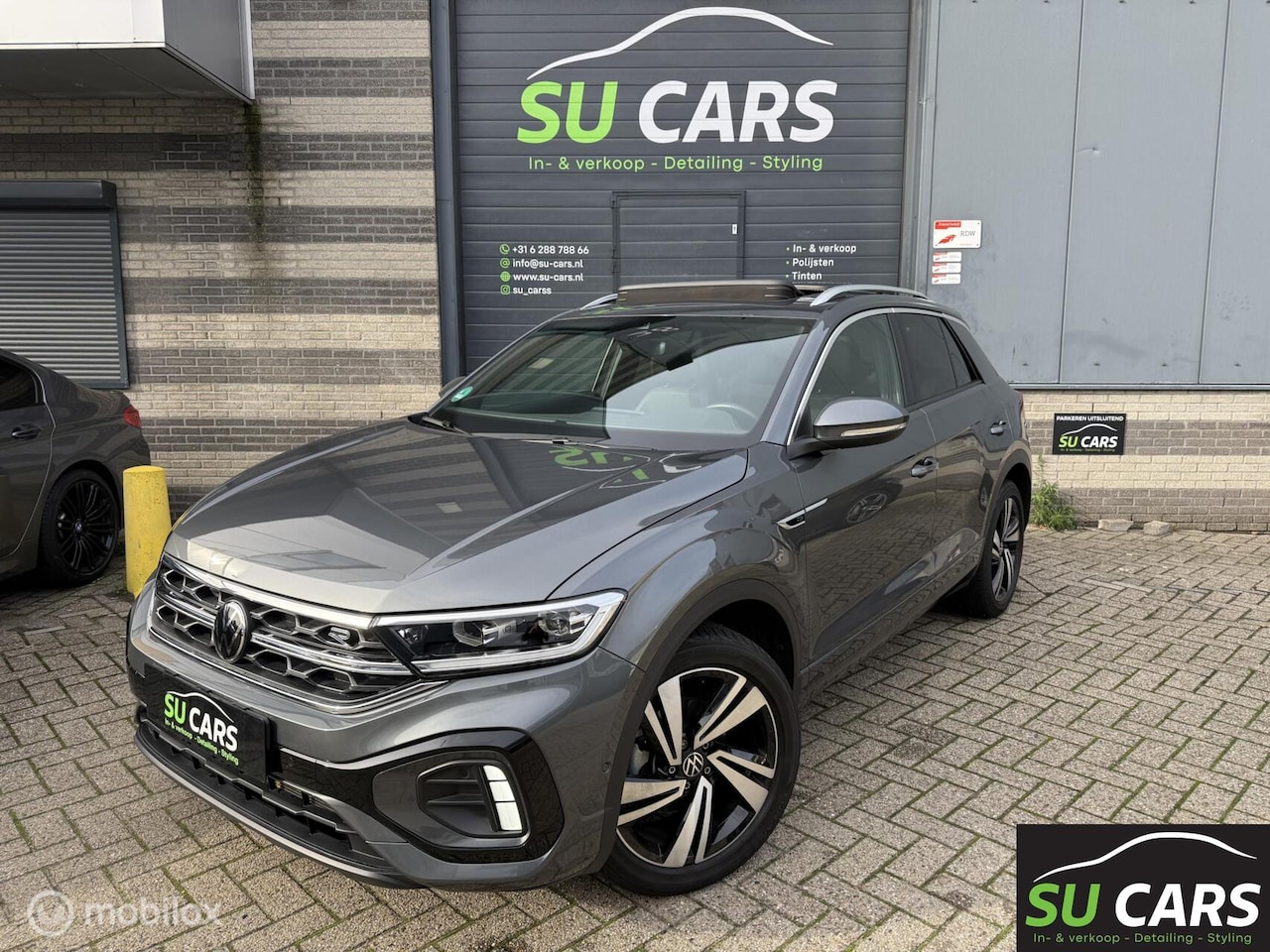 Volkswagen T-Roc - 1.5 TSI R-Line|PANO|Massage|Keyless|Camera - AutoWereld.nl