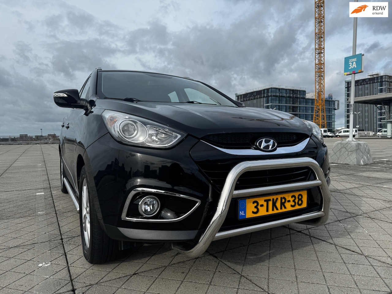Hyundai ix35 - 2.0i Business Edition AUT NAVI AIRCO CAMERA PDC - AutoWereld.nl