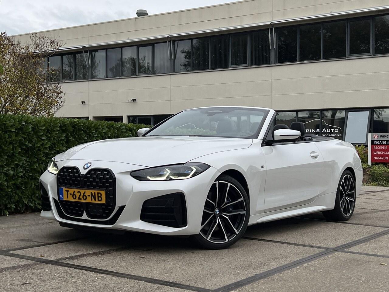 BMW 4-serie Cabrio - M440i xDrive High Executive |LASER|360 CAMERA||H/K|STUUR+STOEL+NEK VERW.|PARELMOER| 5436 \ - AutoWereld.nl