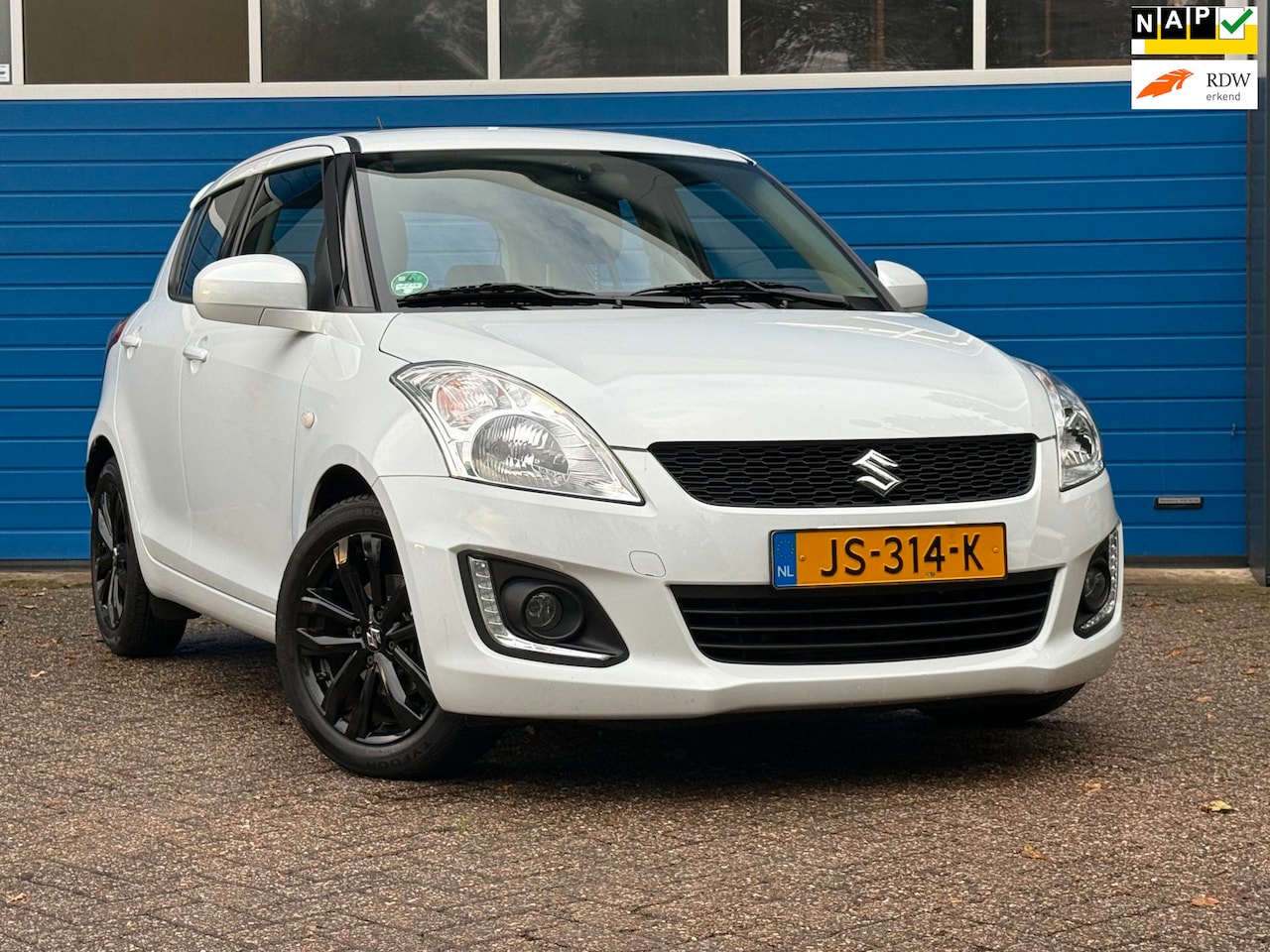Suzuki Swift - 1.2 Bandit EASSS|Airco - AutoWereld.nl