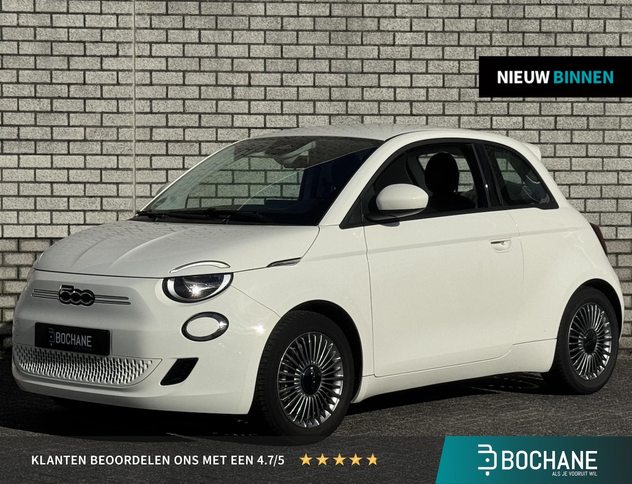 Fiat 500 - Urban 42 kWh | Apple CarPlay / Android Auto | Parkeersensoren | Climate Control | Bluetoot - AutoWereld.nl