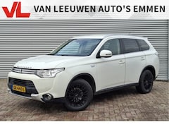 Mitsubishi Outlander - 2.0 PHEV Business Edition X-Line | Nieuw Binnen | Climate Control | Trekhaak |