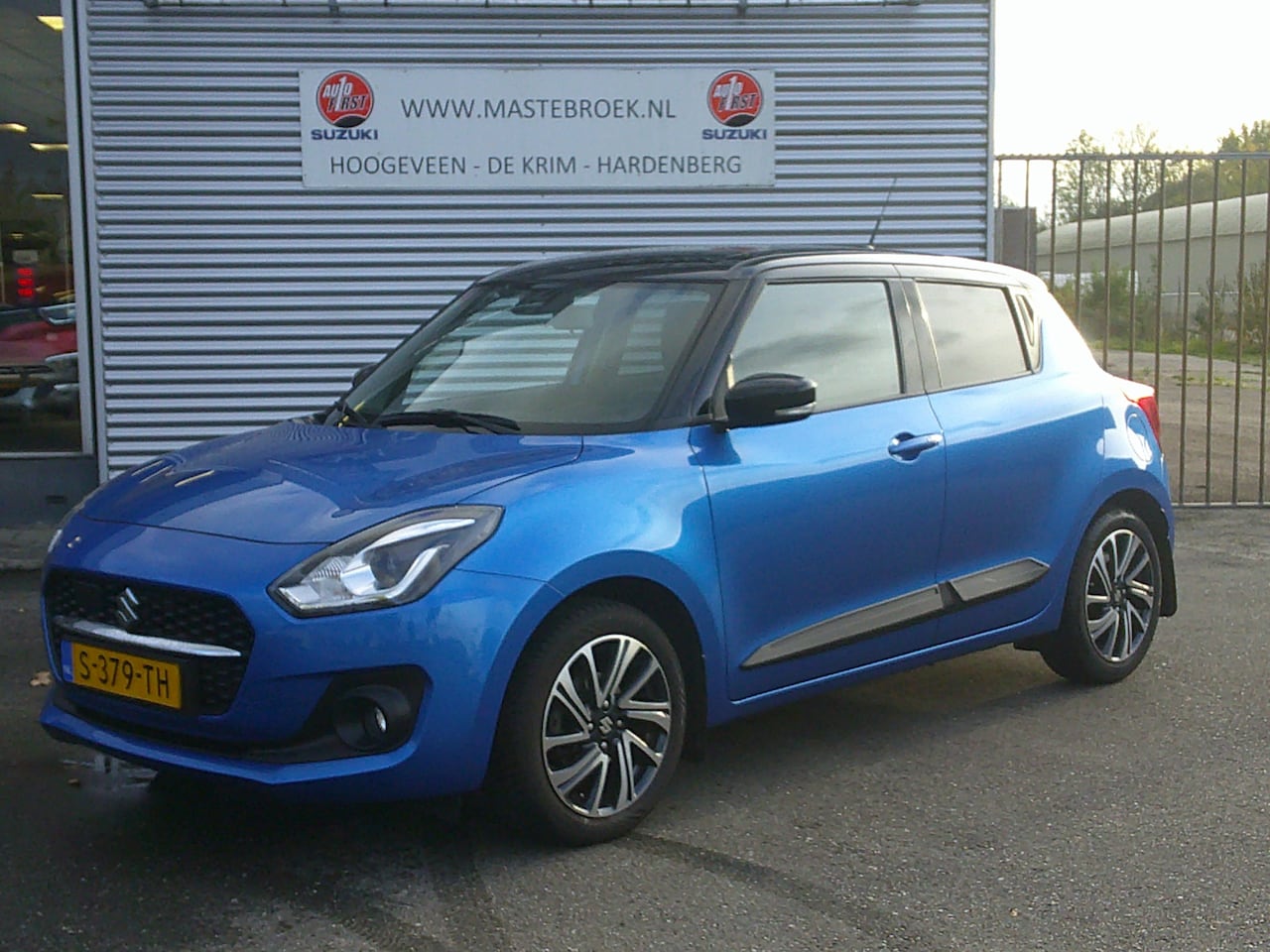 Suzuki Swift - 1.2 Style Smart Hybrid Staat in Hoogeveen - AutoWereld.nl