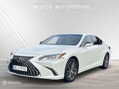 Lexus ES - 300h Executive Line