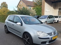 Volkswagen Golf - 1.6 Trendline