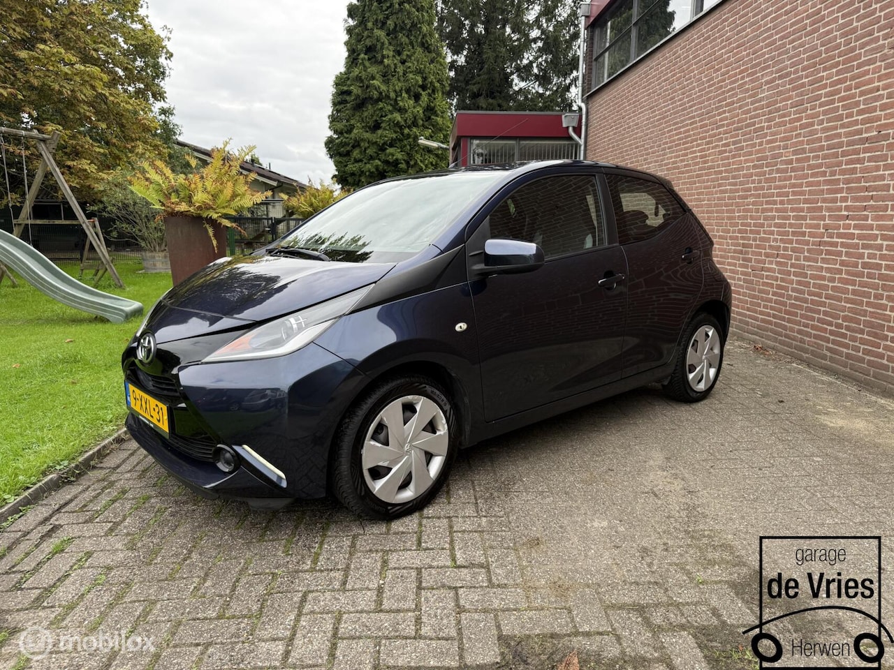 Toyota Aygo - 1.0 VVT-i x-play 1.0 VVT-i x-play - AutoWereld.nl