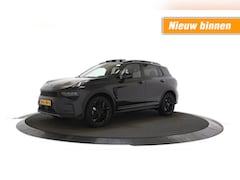 Lynk & Co 01 - 1.5 More - Pan dak - stoel/stuur verwamring - trekhaak - 360 camera
