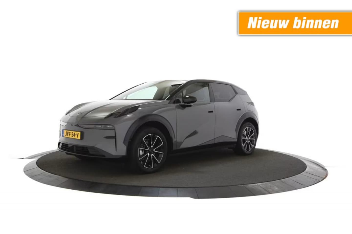 ZEEKR X - RWD Long Range 69 kWh - Pan dak - Head Up - 360 camera - warmtepomp - trekhaak - AutoWereld.nl