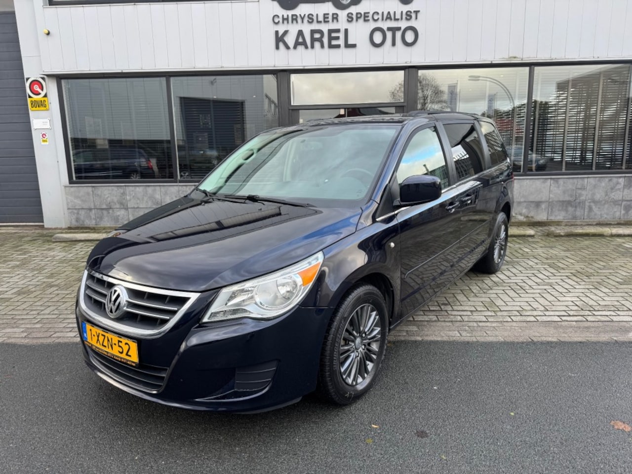Volkswagen Routan - 3.6 V6 3.6 V6 - AutoWereld.nl
