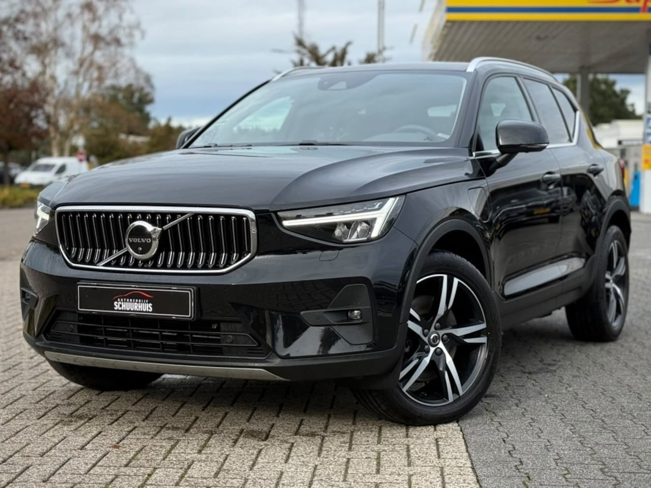 Volvo XC40 - 1.5 T5 RECHARGE PHEV VOL LEDER EL.TREKHAAK EL. ACHTERKLEP - AutoWereld.nl