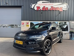 Skoda Karoq - 1.5 TSI SPORTLINE Sportstoelen Zwartoptiek Stoelverw. voor/achter Keyless Sfeerverl