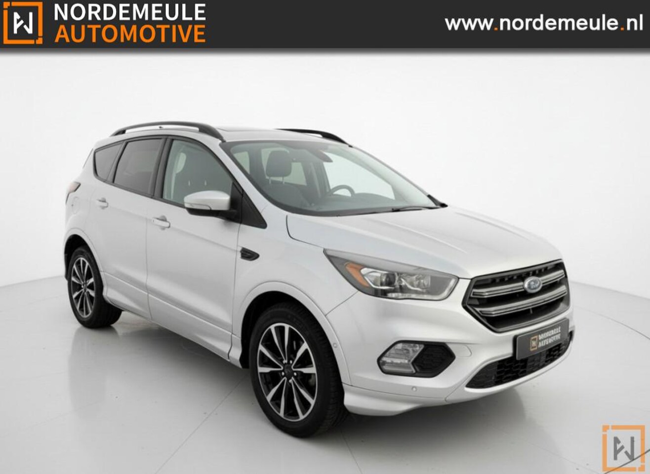 Ford Kuga - 1.5 EcoBoost ST-Line 1.5 ECOBOOST. ST LINE,PANO,NAVI,TREKHAAK - AutoWereld.nl