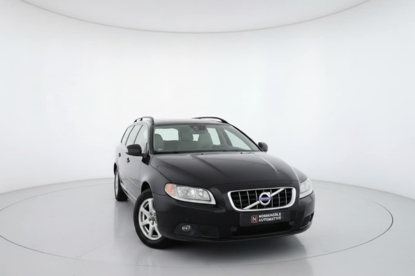 Volvo V70 - 1.6 T4 LIM. EDITION, AUT, Navi, Leder - AutoWereld.nl