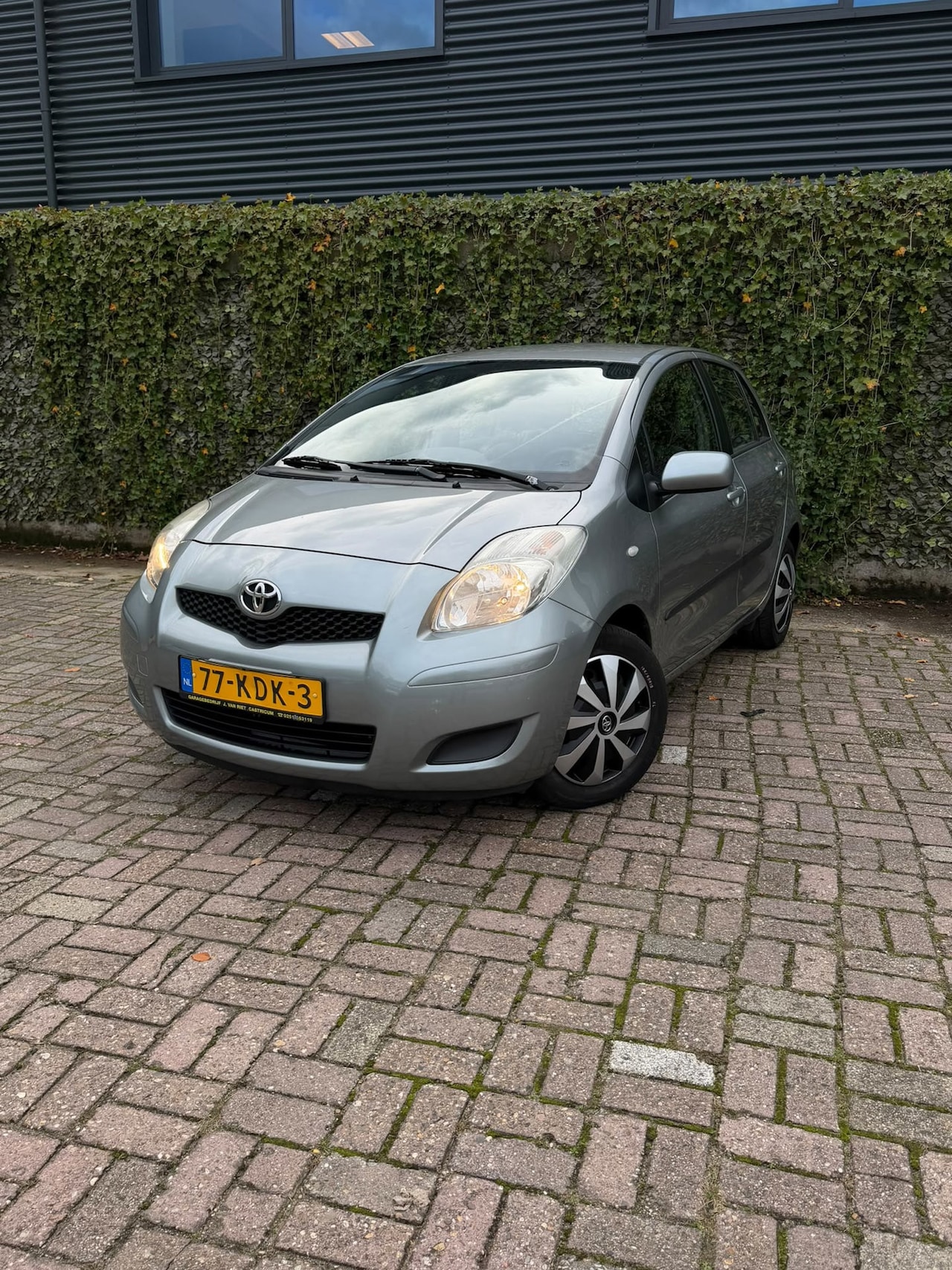 Toyota Yaris - 1.3 VVT-i Aspiration 1.3 VVTi Aspiration - AutoWereld.nl