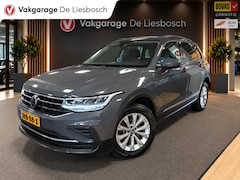 Volkswagen Tiguan - 1.4 TSI eHybrid comfort Business / navi / camera / carplay / boeken