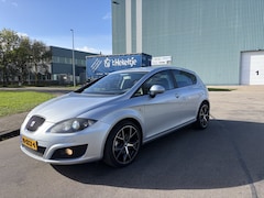 SEAT Leon - 1.4 TSI Businessline High 6-Bak 150 PK. Zeer goed onderhouden auto van een echte liefhebbe