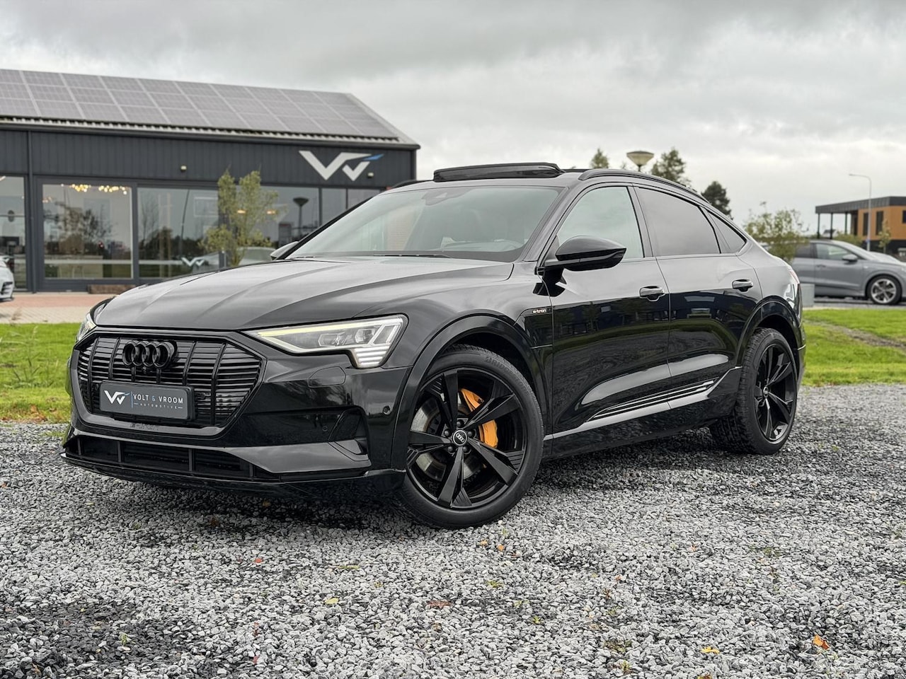 Audi e-tron Sportback - 55 quattro S Edition 95 kWh|2e Eig BTW|Trekhaak|Panoramadak|Luchtvering|Bang & Olufson|Nac - AutoWereld.nl