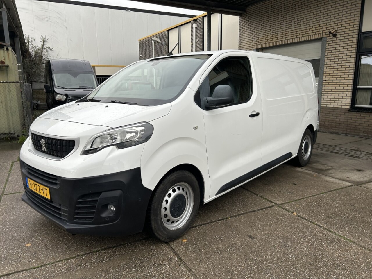 Peugeot Expert - 226S 1.6BlueHDI95Pre NAVI 3 PERS - AutoWereld.nl