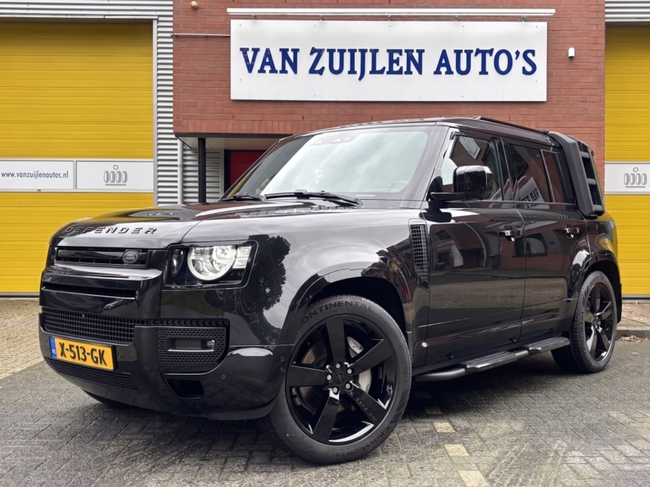 Land Rover Defender 110 - P400e X-Dynamic Black Pack Panorama Trekhaak 22" - AutoWereld.nl