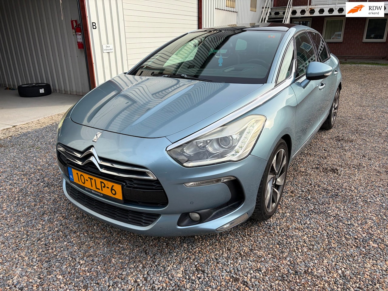 Citroën DS5 - 1.6 e-HDi So Chic MassG Leer Pano FULL! - AutoWereld.nl
