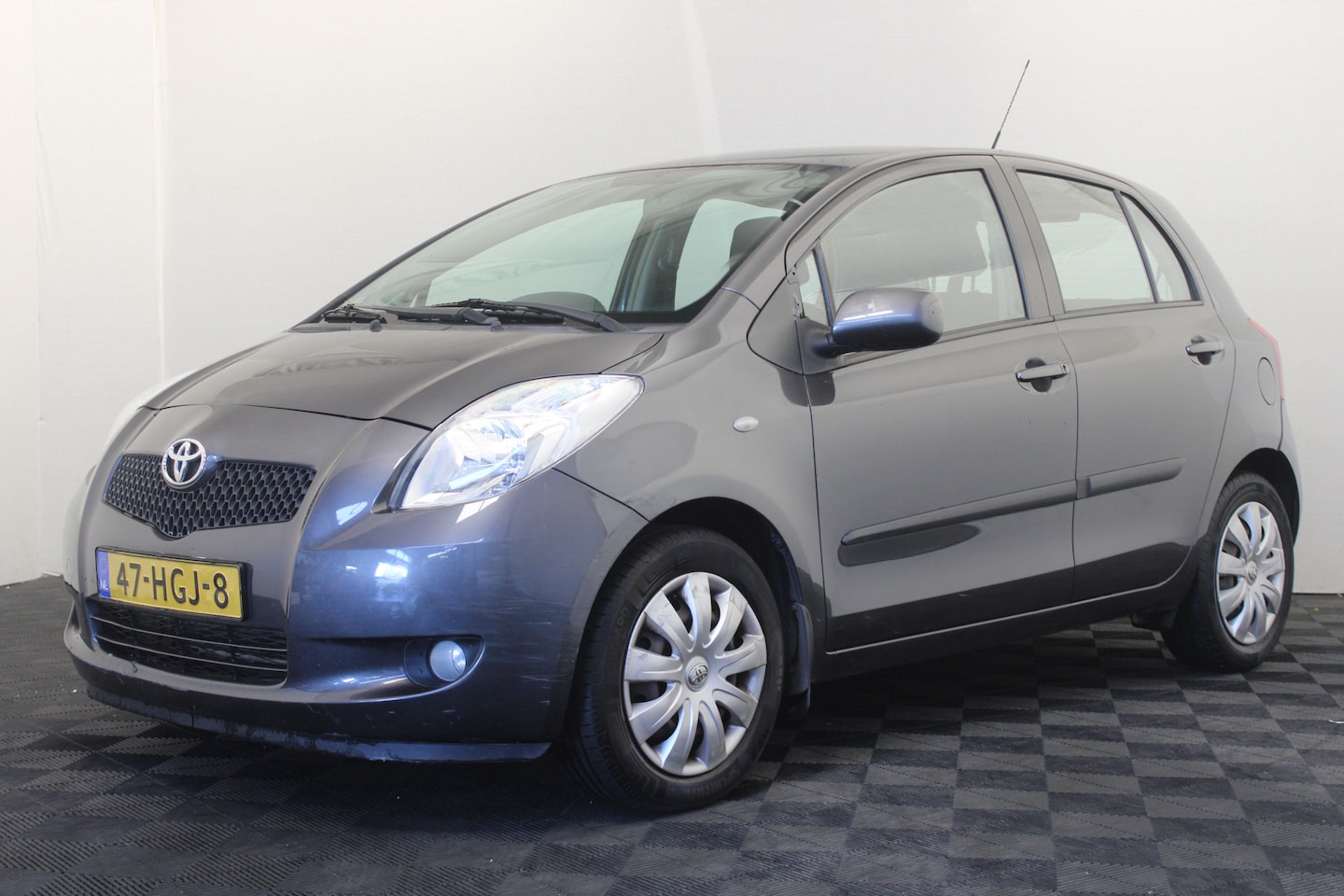 Toyota Yaris - 1.3 VVTi Sol MMT 1.3 VVTi Sol MMT - AutoWereld.nl