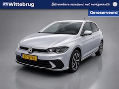 Volkswagen Polo - 1.0 TSI Life / Navigatie / App connect / Parkeersensoren V+A / Lichtmetaal 16 inch /