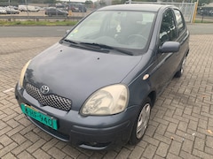 Toyota Yaris - 1.3 VVT-i S-Line