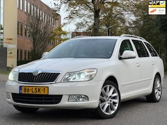 Skoda Octavia Combi - 1.2 TSI Elegance Business Line|XENON|6BAK|NAVI|RIJD SCHAKELT PERFECT