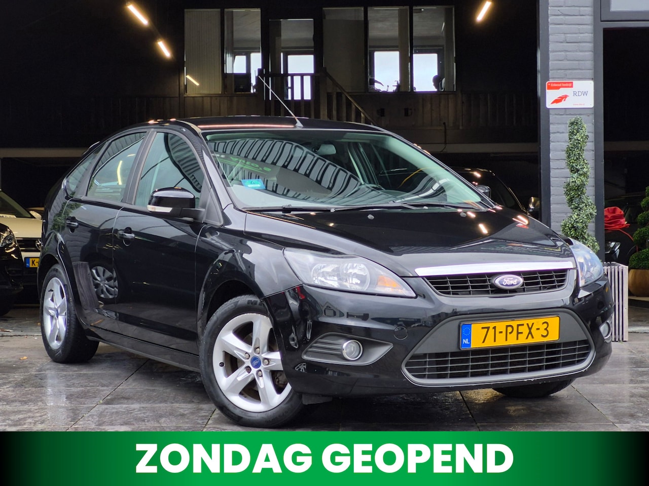 Ford Focus - 1.6 Comfort|2e eig|NAP|Cruise|Trekhaak|Airco|APK - AutoWereld.nl