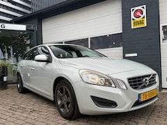 Volvo V60 - 1.6 T3 Kinetic