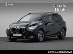 BMW 2-serie Active Tourer - 225e xDrive | Comfort Access | Sportstoelen | Leder | Harman Kardon | Panoramadak | Surrou