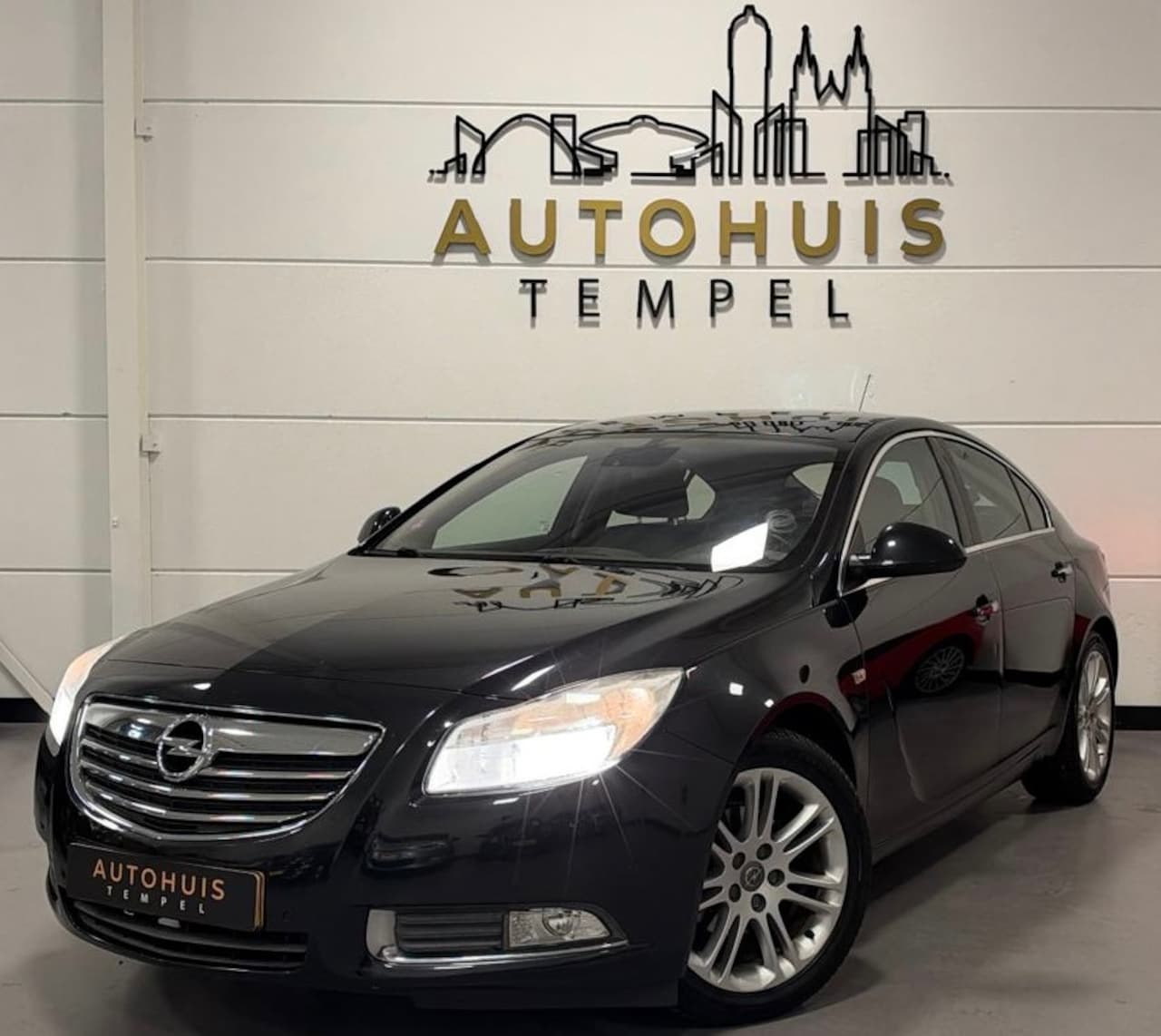 Opel Insignia - 1.8 Cosmo Airco Cruise Climate Parkeersensoren Trekhaak - AutoWereld.nl