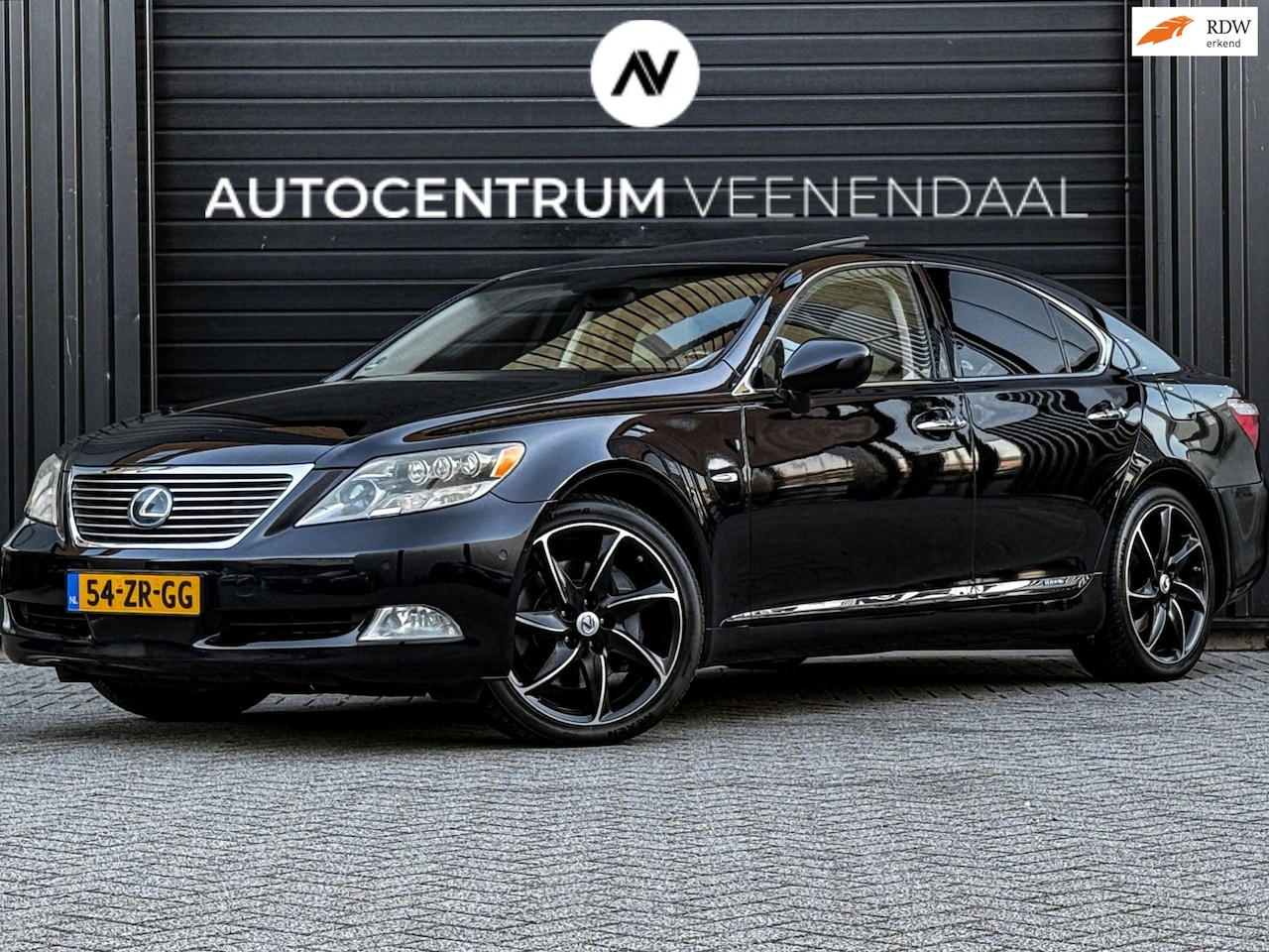 Lexus LS 600h - Executive V8 445 PK PANO/SOFTCLOSE/LEDER/CARPLAY - AutoWereld.nl
