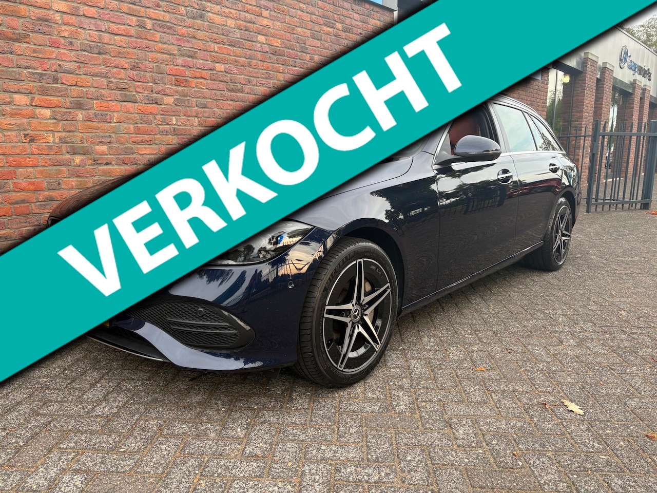 Mercedes-Benz C-klasse Estate - 300 e Premium Plus Pack|Trekhaak|Panoramadak|ACC - AutoWereld.nl