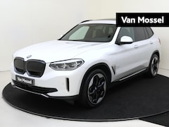 BMW iX3 - High Executive 80 kWh | Shadow line pack | Trekhaak | Panoramadak | Apple carplay | Stoelv