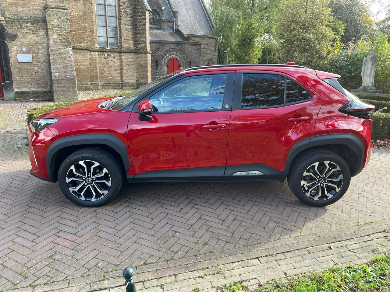 Toyota Yaris Cross - 1.5 Hybrid 130pk Dynamic Team Edition, rijklaarprijs bij Toyota specialist - AutoWereld.nl
