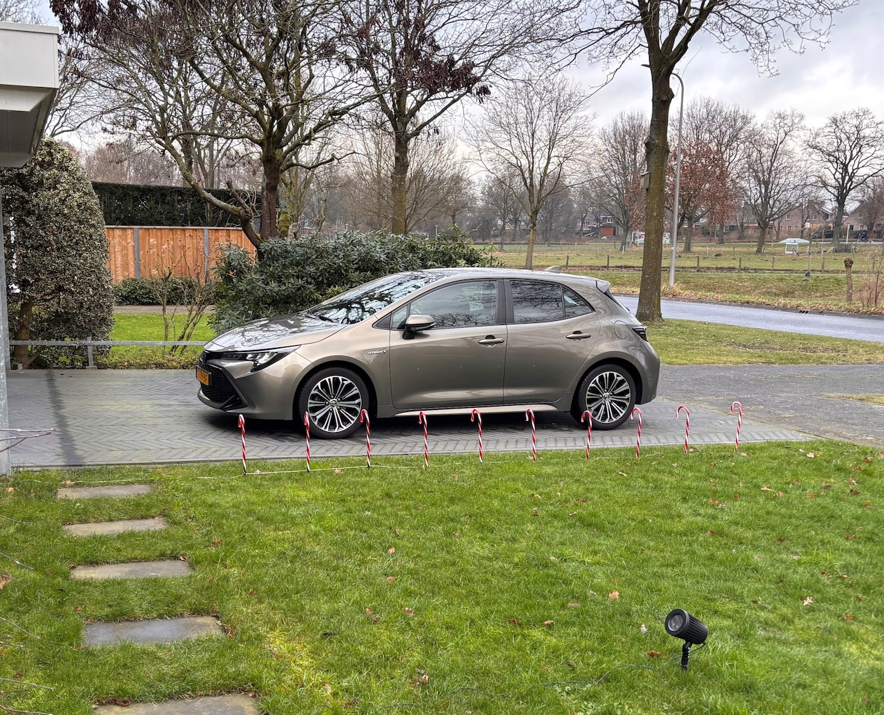 Toyota Corolla - 1.8 Hybrid Active - AutoWereld.nl