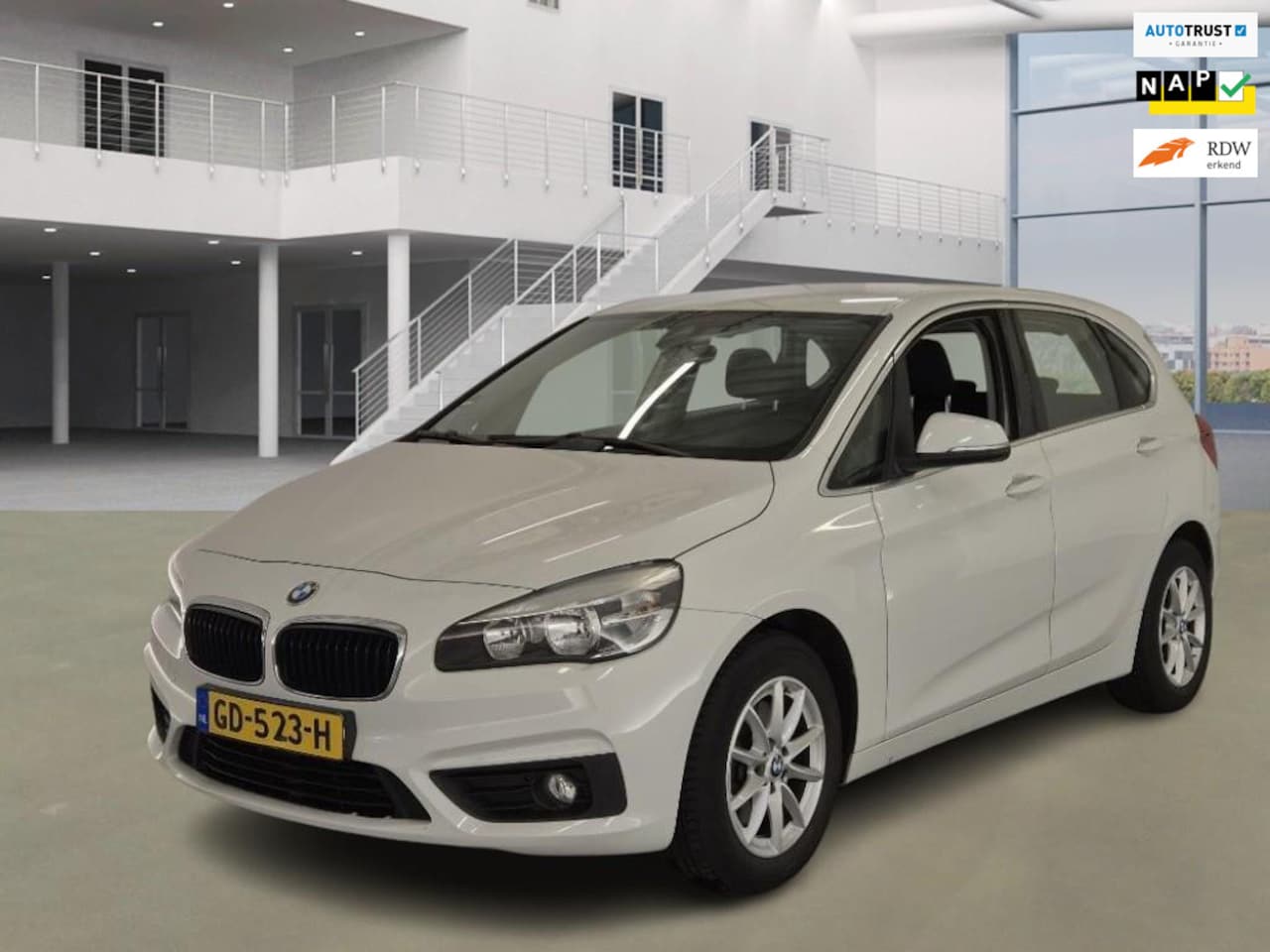 BMW 2-serie Active Tourer - 218i Essential / NL prijs 6501 / Auto rijdt prima / - AutoWereld.nl