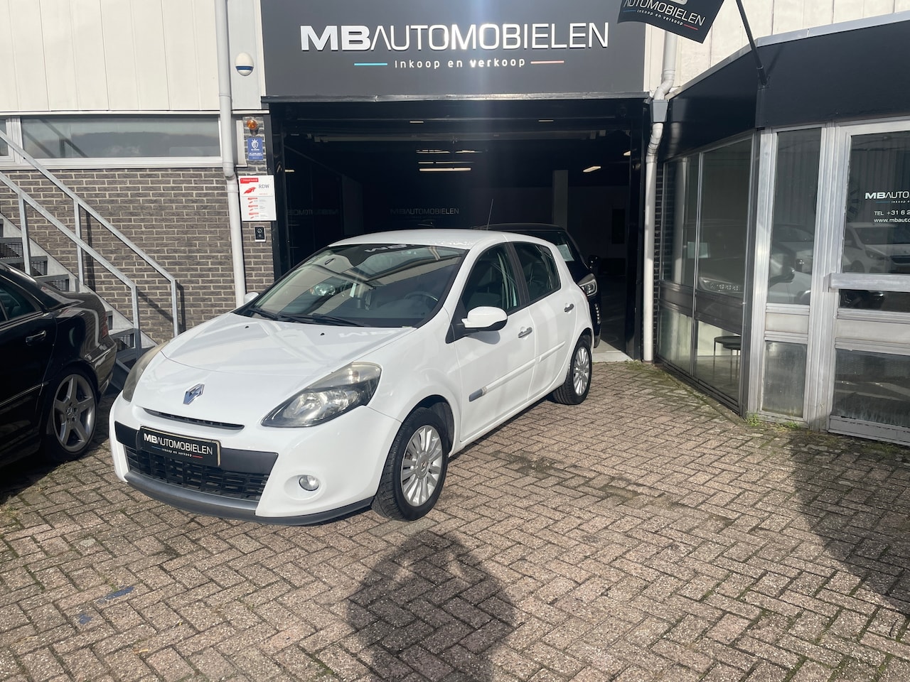 Renault Clio - 1.2 Collection-5DRS/Airco/Wit/Navi/Scherm/Nap/Mooie Auto! - AutoWereld.nl