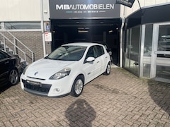 Renault Clio - 1.2 Collection-5DRS/Airco/Wit/Navi/Scherm/Nap/Mooie Auto