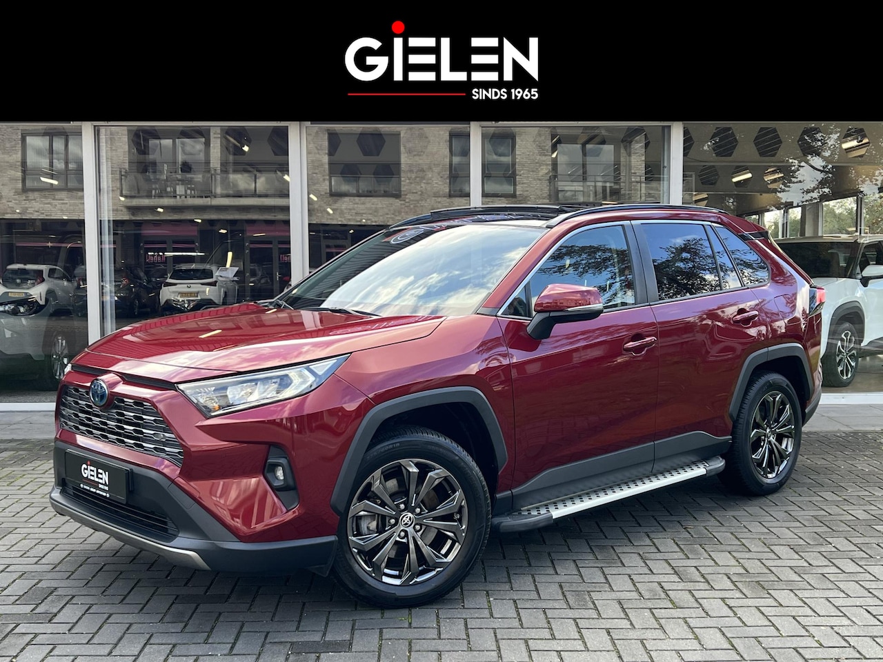 Toyota RAV4 - 2.5 Hybrid AWD Style | Trekhaak, Panoramadak, Dodehoekherkenning, Parkeersensoren, Elektri - AutoWereld.nl