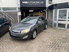 Opel Astra Sports Tourer - 1.4 Turbo Edition/Sport/Airco/Navi/Schuifdak/APK/Trekhaak/Vol Opties