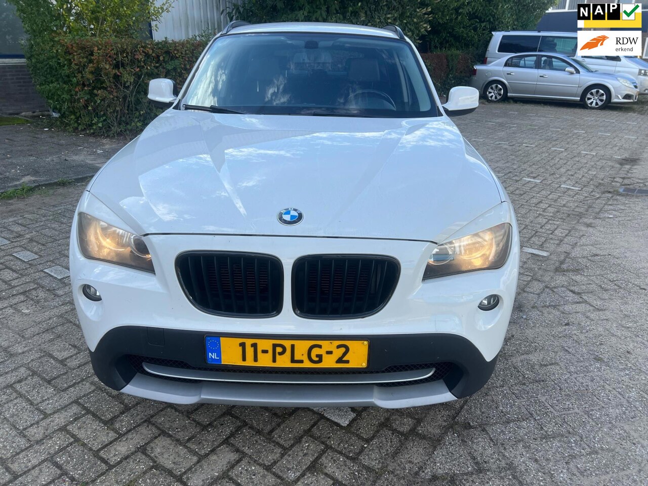 BMW X1 - sDrive18i SDrive18i ((( apk gekeurd ))) - AutoWereld.nl