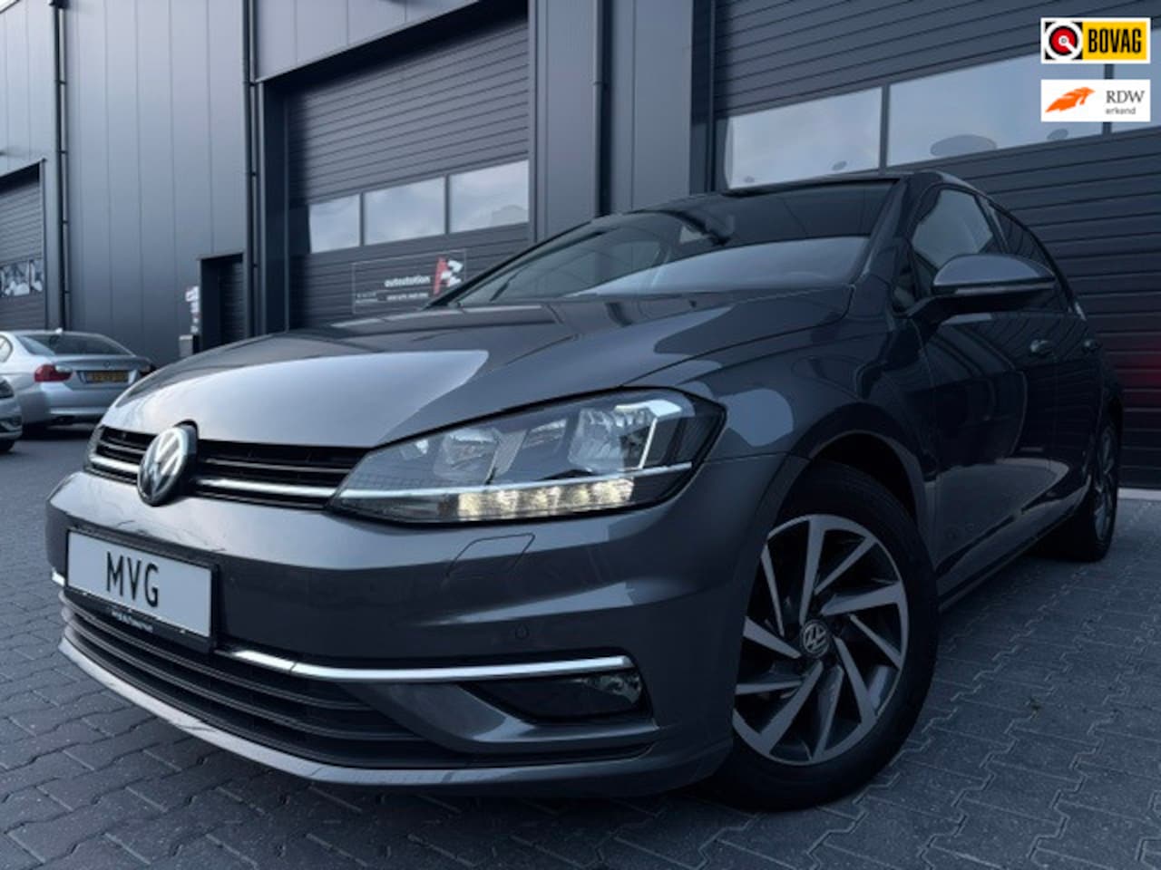Volkswagen Golf - 1.0 TSI 110PK|DSG|Carplay|Camera|ACC|Stoel verw|Clima|Led|PDC|Sound ed|Navi|LMV|Dealer ond - AutoWereld.nl